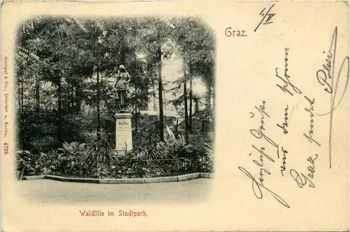 Waldlilie im Stadtpark Graz -291546