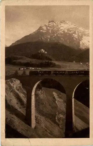 Elektrische Bahn Bevers-Schuls-Tarasp -293978