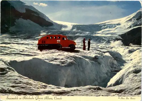 Snowmobile on Athabaska Glacier Canada -294506