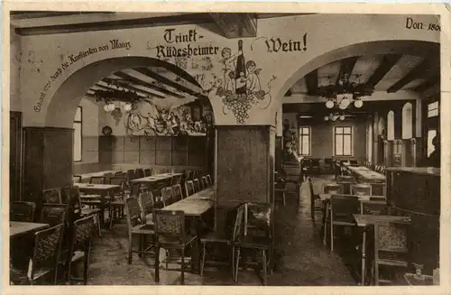 Rüdesheimer Schloss -298908