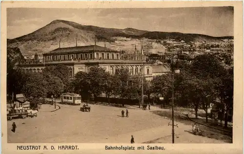 Neustadt - Bahnhofsplatz -400176