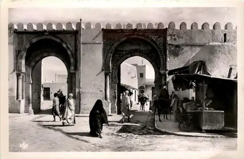 Kairouan - Porte Jaladine -401952