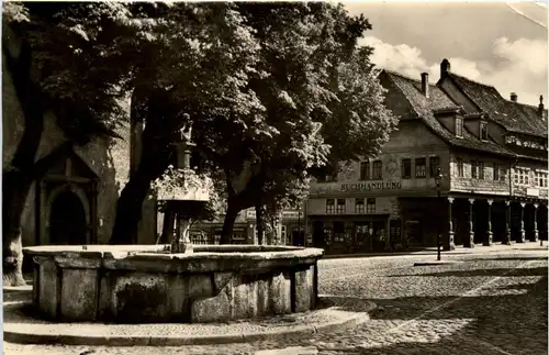 Arnstadt/Thüri. - Brunnen am Markt -331710