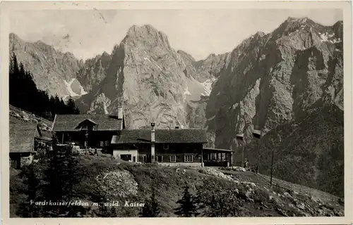 Kufstein, Kaisergebirge und Umgebung/Tirol - Vorderkaiserfeldenhütte mit wildem Kaiser -330810