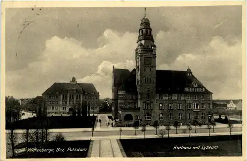 Wittenberge, Rathaus mit Lyzeum -331334