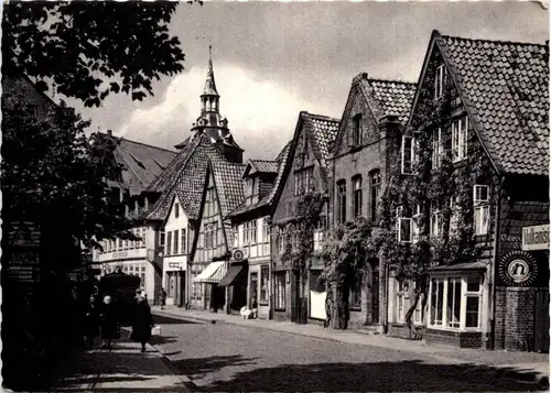 Lüneburg - Auf dem Meere und michaeliskirche -332522