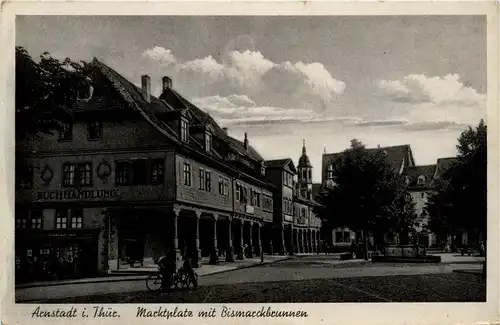 Arnstadt/Thüri. - Marktplatz mit Bismarckbrunnen -331598
