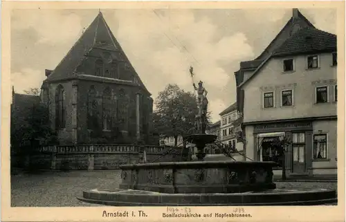 Arnstadt/Thür. - Bonifaciuskirche und Hopfenbrunnen -331904