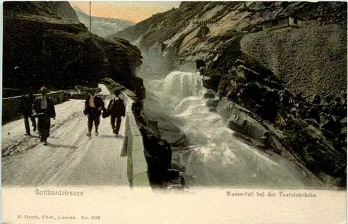 Gotthardstrasse - Wasserfall bei der Teufelsbrücke -264786