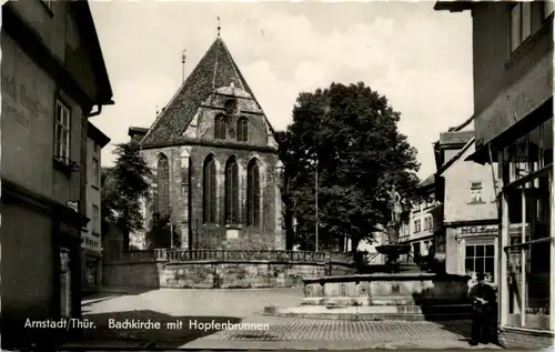 Arnstadt/Thür. - Bachkirche mit Hopfenbrunnen -331744