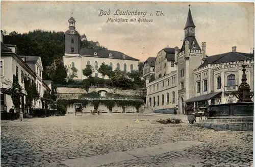 Leutenberg/Thür. - Marktplatz mit Rathaus -332540