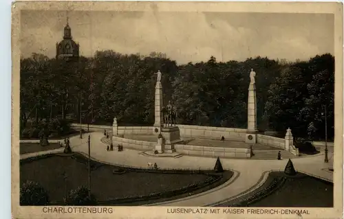 Berlin-Charlottenburg - Denkmal Kaiser Friedrich - Luisenplatz -328504