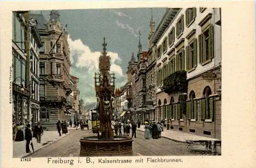 Freiburg i. Br./Baden-Württemberg - Kaiserstrasse mit Fischbrunnen -329770