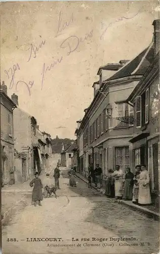 Liancourt - La rue Roger Duplessis -282102