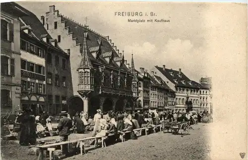 Freiburg i.Br./Baden-Württemberg - Marktplatz mit Kaufhaus -328940