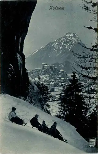 Kufstein/Tirol - Rodeln im Winter -329892