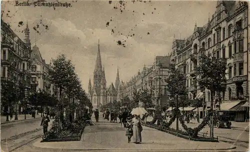 Berlin-Charlottenburg - Tauentzienstrasse -328788