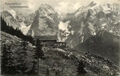 Kaisergebirge - Unterkunftshütte Vorderkaiserfelden -329182