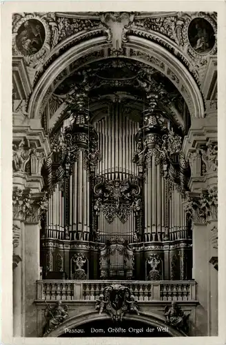 Passau/Bayern - Dom, grösste Orgel der Welt -329398