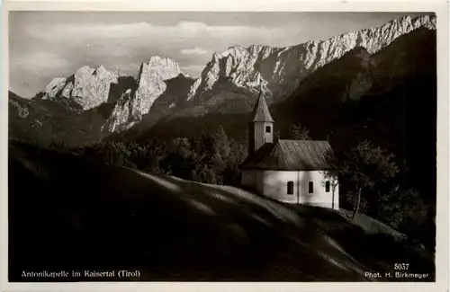 Kaisergebirge - Antonikapelle im Kaisertal -327290