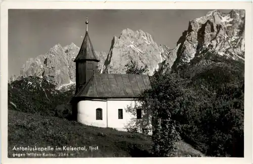 Kaisergebirge - Antoniuskapelle im Kaisertal -327428