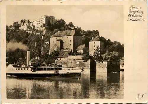 Passau, Bayern - Georgsburg, Ober- und unterhaus -327828