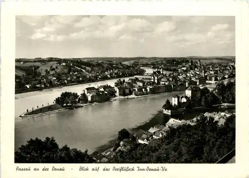 Passau, Bayern - Blick auf das Dreiflusseck Inn-Donau-Ilz -327778