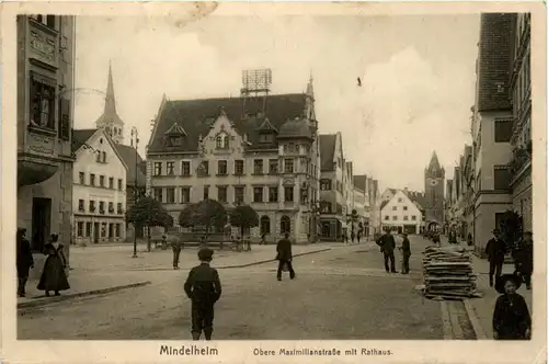 Bayern/Mindelheim - Obere Maximilianstrasse mit Rathaus -335208