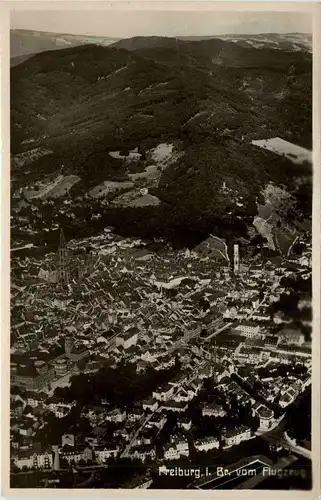 Freiburg i.B. - vom Flugzeug aus -327162