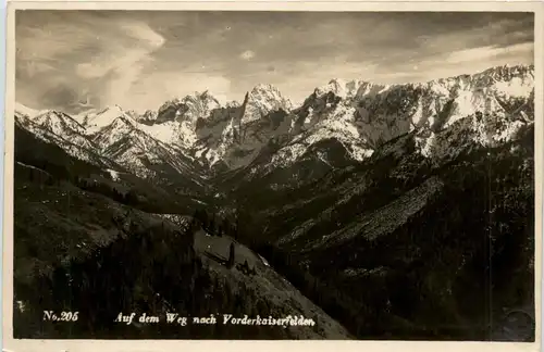 Kaisergebirge - Auf dem Weg nach Vorderkaiserfelden -327416