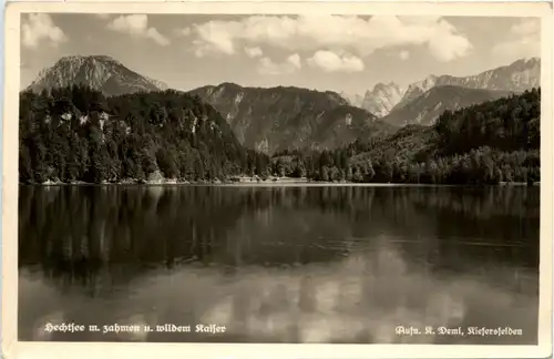 Kaisergebirge - Hechtsee mit zahmen und wildem Kaiser -327312