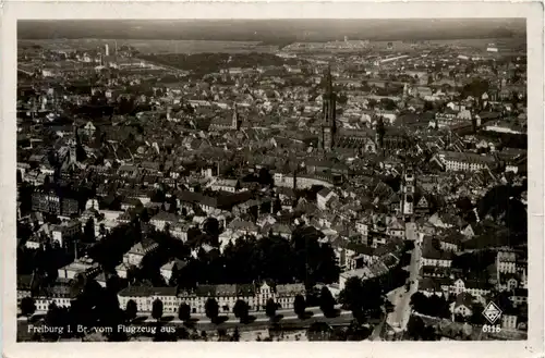 Freiburg i.B. - vom Flugzeug aus -327200