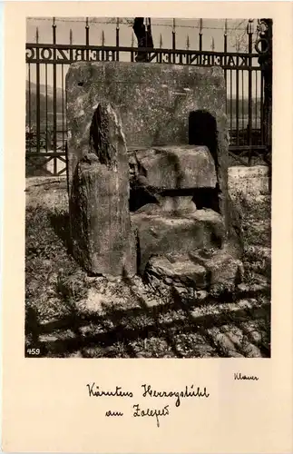 Herzogstuhl am Zollfeld in Kärnten -327650