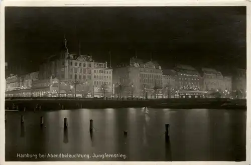 Hamburg/diverse Stadtteile - Hamburg, Jungferstieg bei Abendbeleuchtung -319156