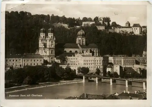 Passau, Bayern - Dom mit Oberhaus -327824