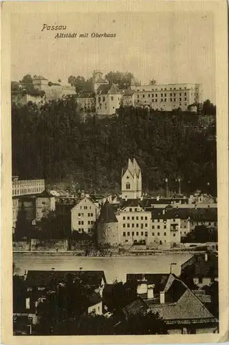 Passau, Bayern - Altstadt mit Oberhaus -327952