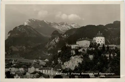 Kufstein/Tirol - mit Kaisergebirge und Festung Geroldseck -327972