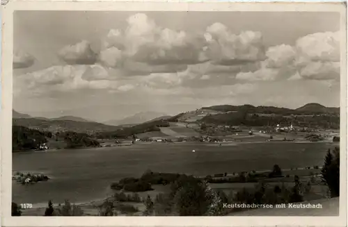 Keutschachersee mit Keutschach -327532