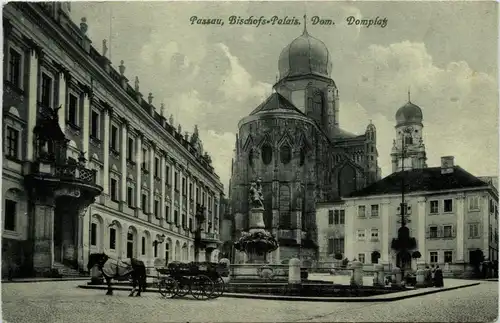 Passau/Bayern - Passau, Bischofs-Palais, Dom, Domplatz -319456