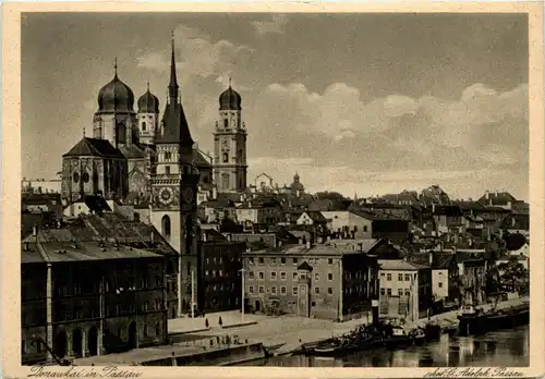 Passau/Bayern - Passau, Donaukai -319476