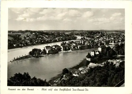 Passau, Bayern - Blick auf das Dreiflusseck Inn-Donau-Ilz -327780