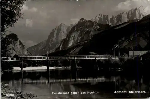 Admont/Gesäuse/Steiermark und Umgebung - Admont, Ennsbrücke gegen das Hochtor -335478