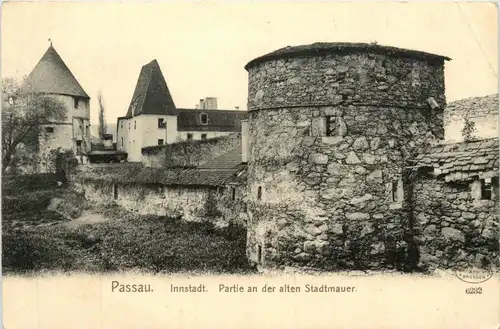 Passau/Bayern - Passau, Innstadt, Partie an der alten Stadtmauer -320980