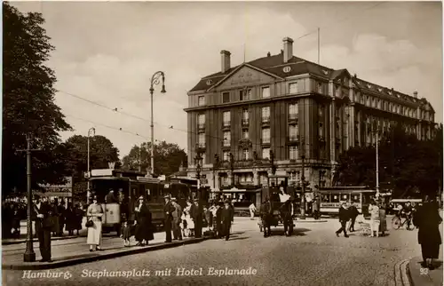 Hamburg - Stephansplatz mit Hotel Esplanade -321174