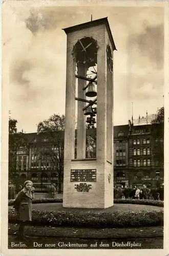Berlin - Der neue Glockenturm auf dem Dönhoffplatz -407902
