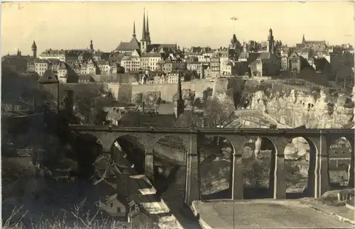 Luxembourg -285270