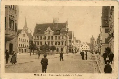 Mindelheim/Bayern/Schwaben/Unterallgäu - Obere Maximilianstrasse mit Rathaus -337634