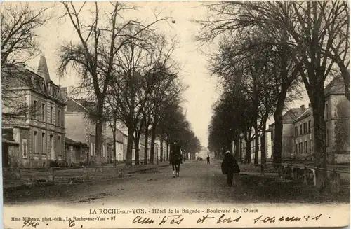 La Roche sur Yon - Hotel de la Brigade -411124