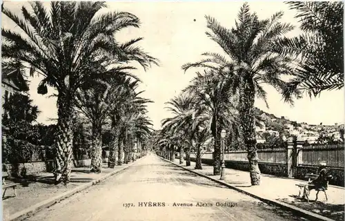 Hyeres - Avenue Alexis Godillot -411040