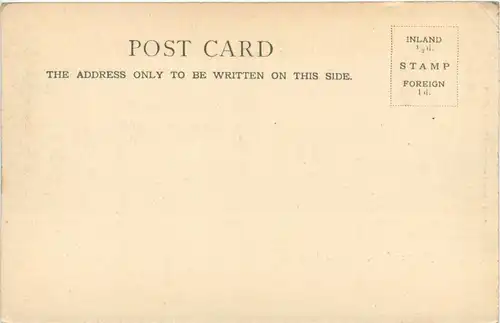 Hampton Court -410354